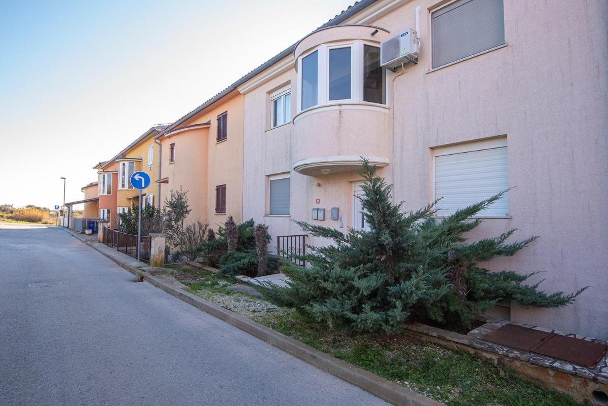 Apartment Stela Μεντουλίν Εξωτερικό φωτογραφία